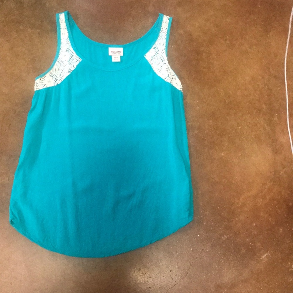 Cute tank with lace detailing